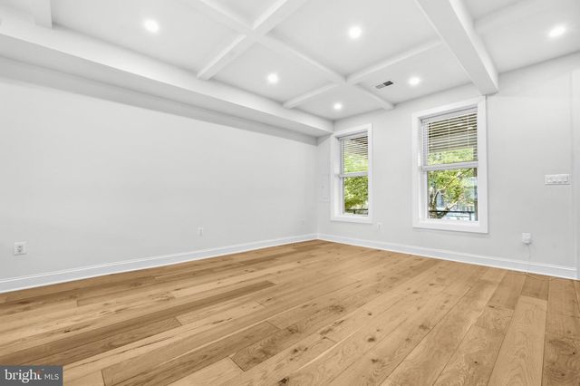 907 L ST NE, Washington, DC 20002