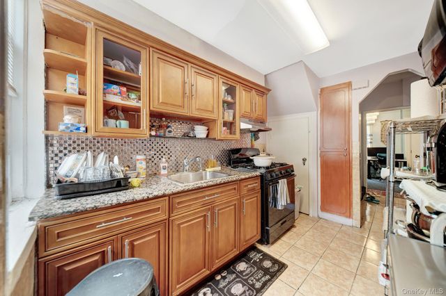 15920 Highland Avenue, Jamaica, NY 11432