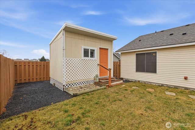 1101 W Luta Street, Moses Lake, WA 98837