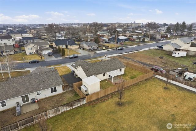1101 W Luta Street, Moses Lake, WA 98837