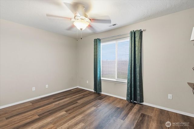 1101 W Luta Street, Moses Lake, WA 98837