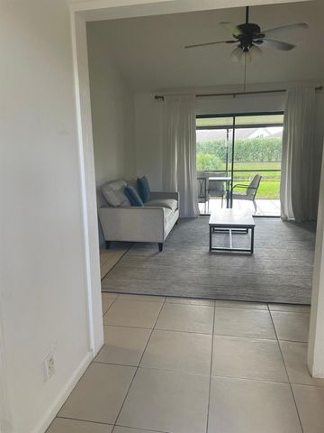 12726 Spinnaker Lane, Wellington, FL 33414