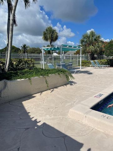 12726 Spinnaker Lane, Wellington, FL 33414