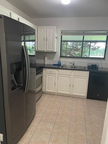 12726 Spinnaker Lane, Wellington, FL 33414