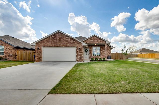 1109 S Colt Lane, Mustang, OK 73064
