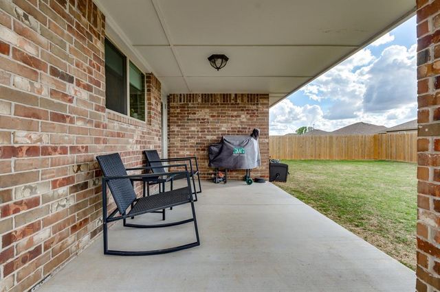 1109 S Colt Lane, Mustang, OK 73064
