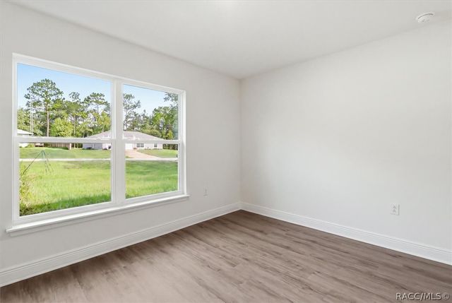 9673 N Emellia Avenue, Dunnellon, FL 34433