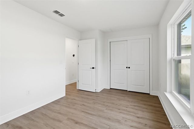 9673 N Emellia Avenue, Dunnellon, FL 34433