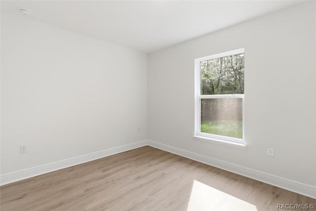 9673 N Emellia Avenue, Dunnellon, FL 34433