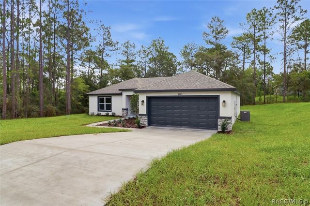 9673 N Emellia Avenue, Dunnellon, FL 34433