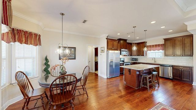 105 Halls Creek Lane, Dothan, AL 36301