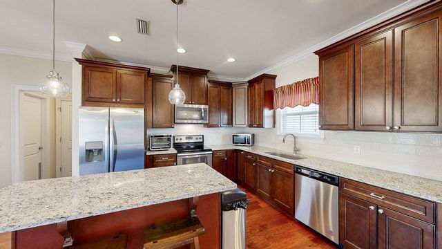 105 Halls Creek Lane, Dothan, AL 36301