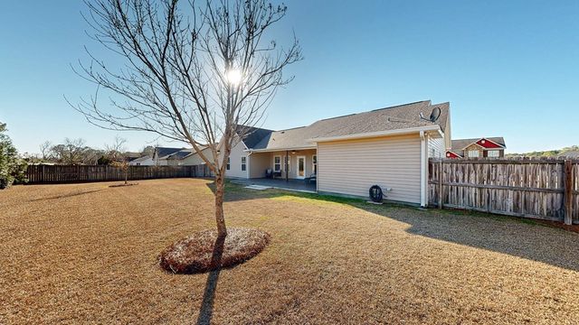 105 Halls Creek Lane, Dothan, AL 36301