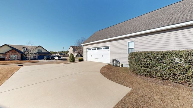 105 Halls Creek Lane, Dothan, AL 36301