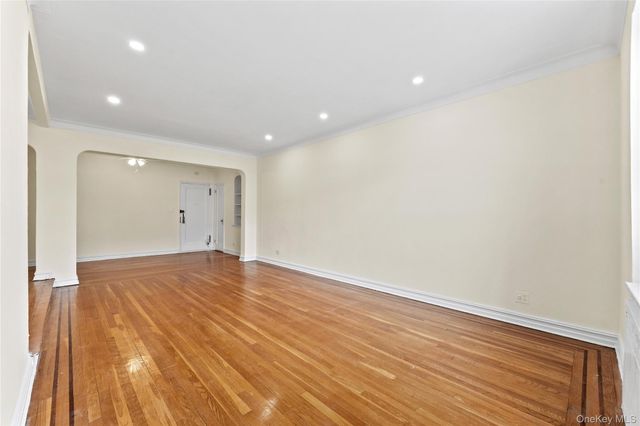 35-35 75th Street 625, Jackson Heights, NY 11372