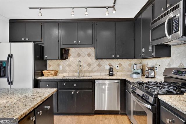 1981 Kinridge Road, Marietta, GA 30062