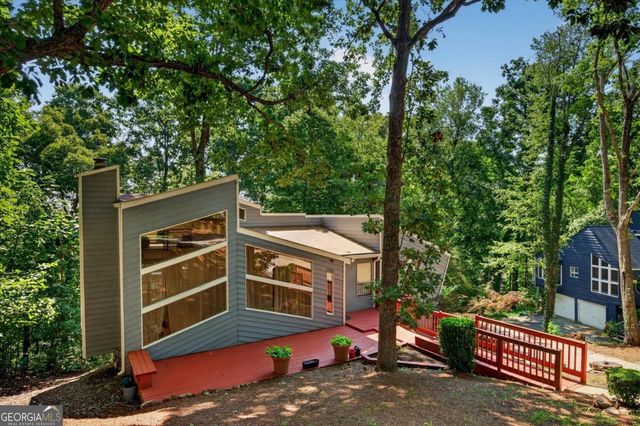 1981 Kinridge Road, Marietta, GA 30062