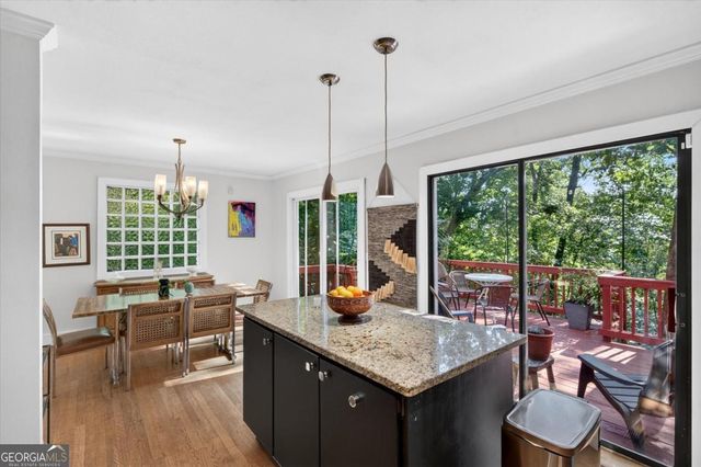 1981 Kinridge Road, Marietta, GA 30062