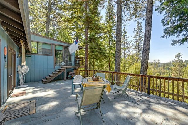 900 Coyote Creek Rd, Meadow Vista, CA 95722
