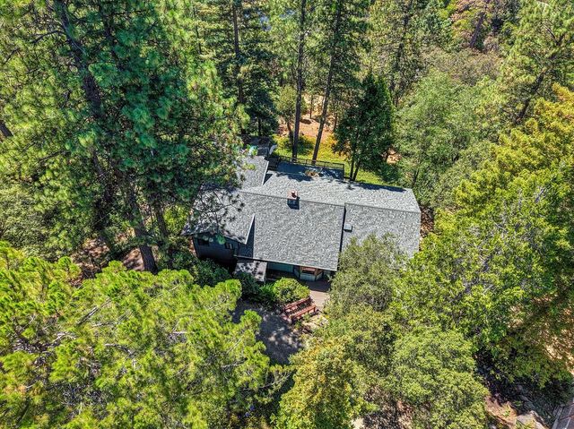 900 Coyote Creek Rd, Meadow Vista, CA 95722