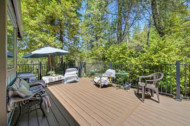 900 Coyote Creek Rd, Meadow Vista, CA 95722