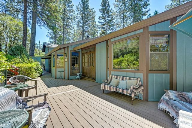 900 Coyote Creek Rd, Meadow Vista, CA 95722
