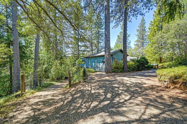 900 Coyote Creek Rd, Meadow Vista, CA 95722