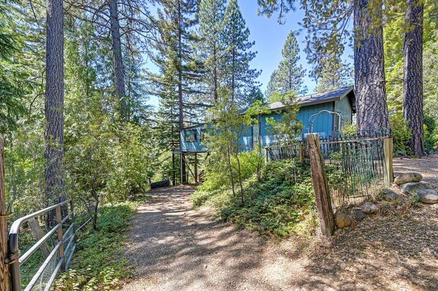 900 Coyote Creek Rd, Meadow Vista, CA 95722