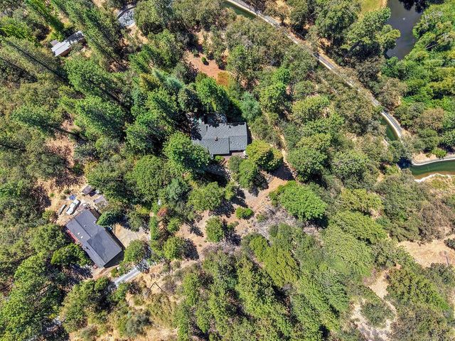 900 Coyote Creek Rd, Meadow Vista, CA 95722