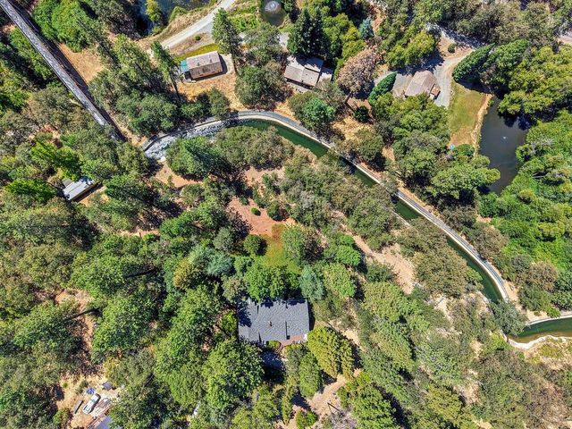 900 Coyote Creek Rd, Meadow Vista, CA 95722
