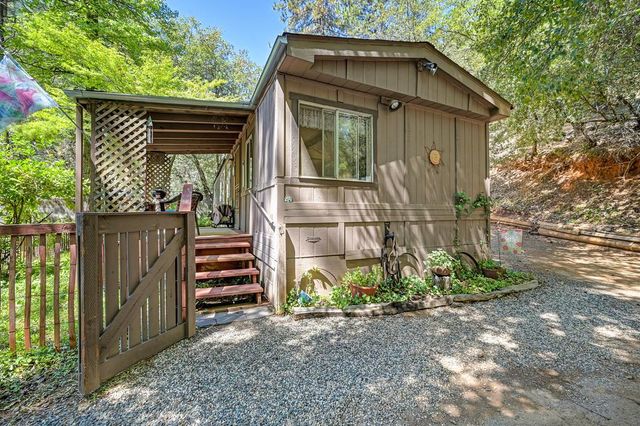 900 Coyote Creek Rd, Meadow Vista, CA 95722