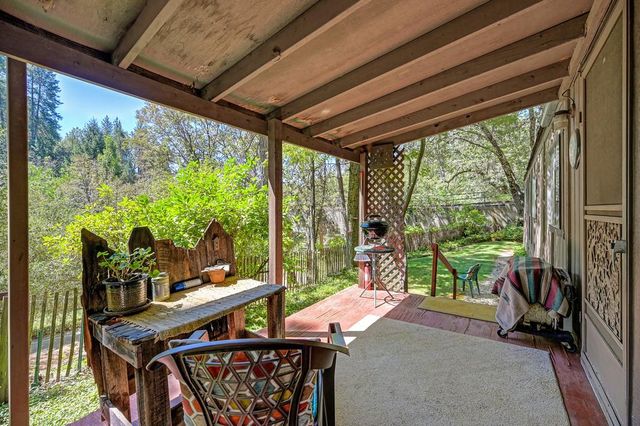 900 Coyote Creek Rd, Meadow Vista, CA 95722