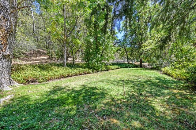 900 Coyote Creek Rd, Meadow Vista, CA 95722