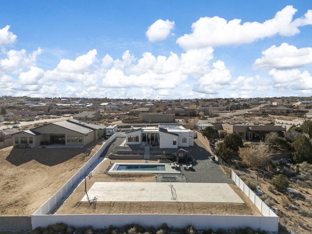 2541 Chessman Drive NE, Rio Rancho, NM 87124