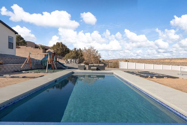 2541 Chessman Drive NE, Rio Rancho, NM 87124