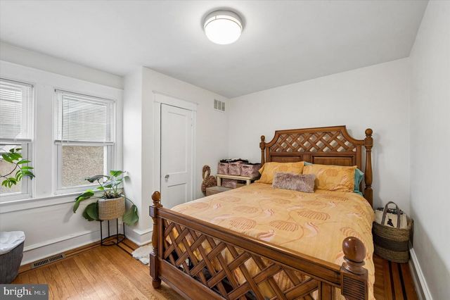 33 S HARWOOD AVE, Upper Darby, PA 19082