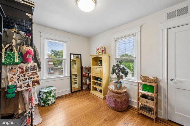 33 S HARWOOD AVE, Upper Darby, PA 19082