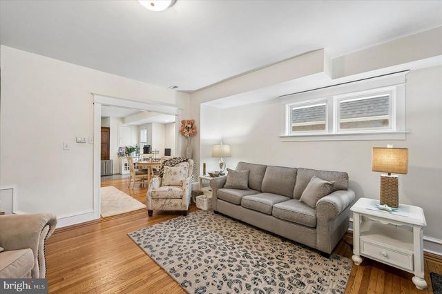 33 S HARWOOD AVE, Upper Darby, PA 19082