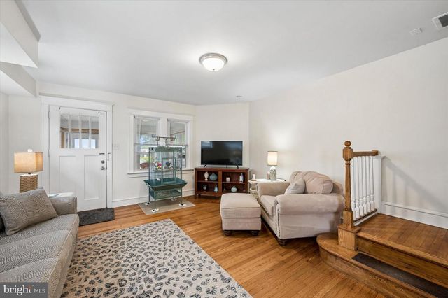 33 S HARWOOD AVE, Upper Darby, PA 19082