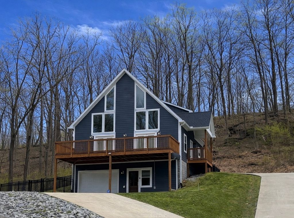 805 Weeping Willow Rd, Hendersonville, TN 37075