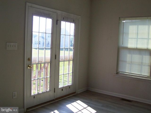 16 WATERS WAY, Penns Grove, NJ 08069