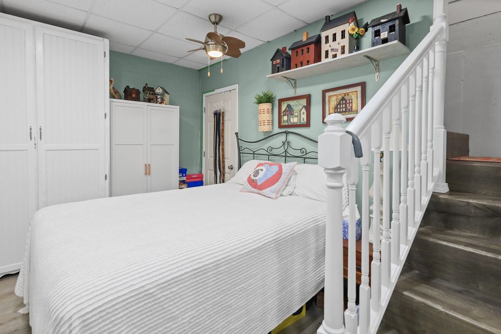 Image 24 of property listing at 7296 State Route 161 Extension, Iuka, IL 62849