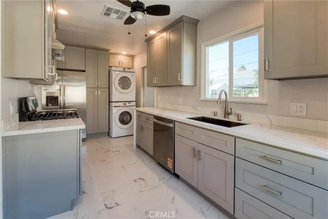 8237 Arnett, Downey, CA 90241