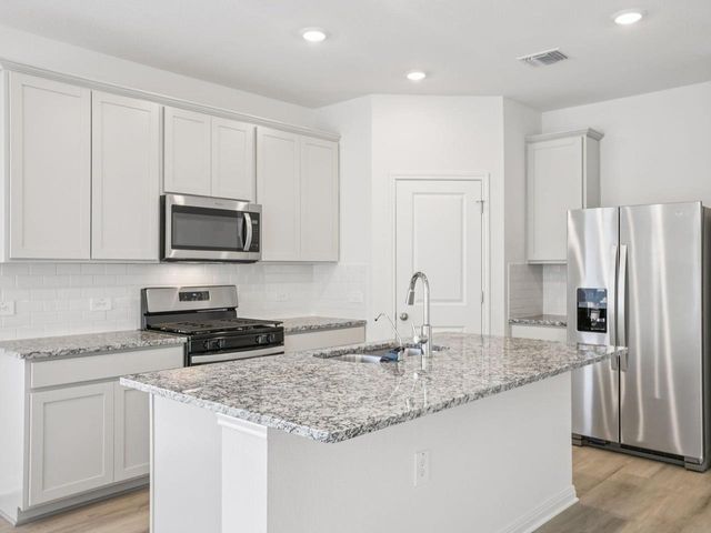 4917 Stockton LN, Del Valle, TX 78617