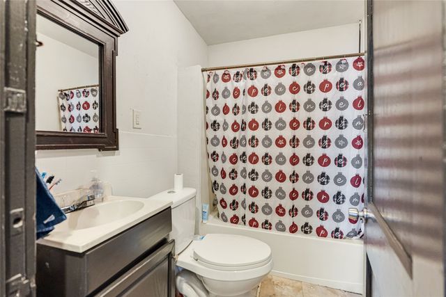 3006 25th Street, Fort Worth, TX 76106