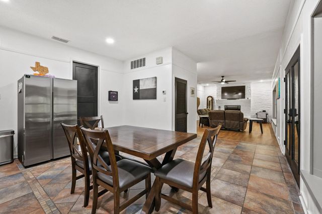 252 Hacienda Drive, Pottsboro, TX 75076
