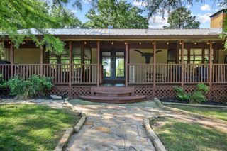 252 Hacienda Drive, Pottsboro, TX 75076