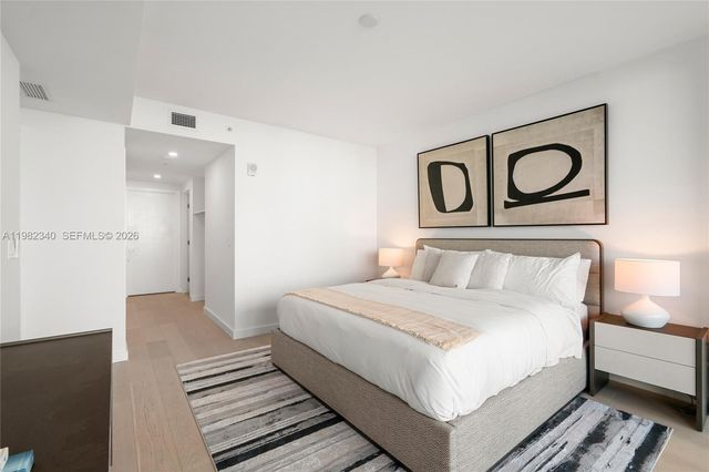 9201 E Bay Harbor Dr 604, Bay Harbor Islands, FL 33154