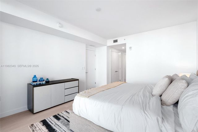 9201 E Bay Harbor Dr 604, Bay Harbor Islands, FL 33154