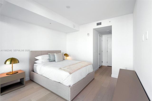 9201 E Bay Harbor Dr 604, Bay Harbor Islands, FL 33154